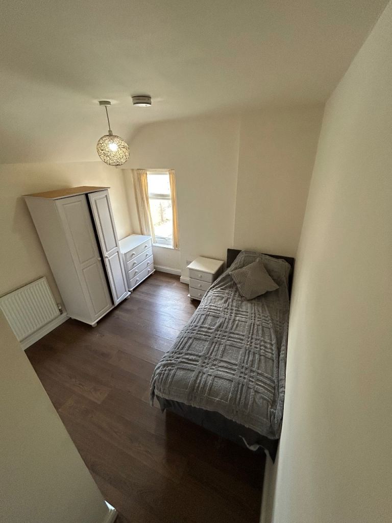 Single room with En-suite 