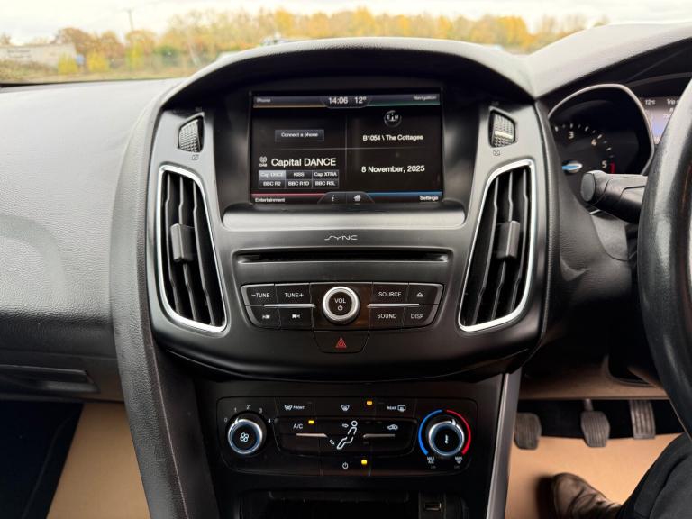 2015 Ford Focus 1.5 TDCi 120 Zetec 5dr HATCHBACK Diesel Manual