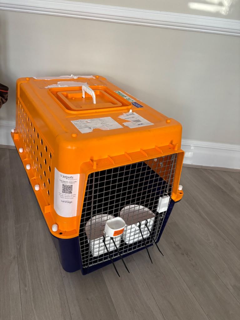 Dog crate 