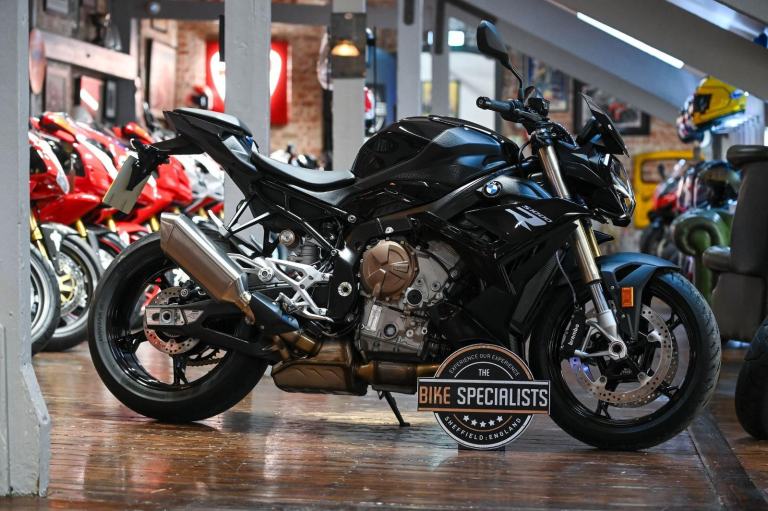 BMW S 1000 r *Stunning Original Example*