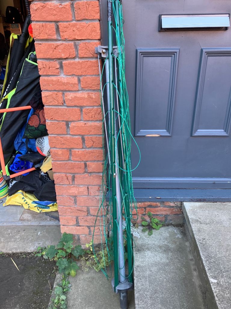 Green Rotary Washing Line – Good Condition