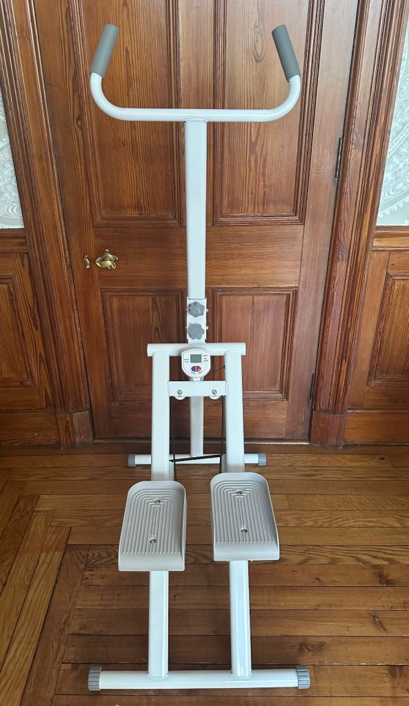 Step climber machine  - Can deliver 