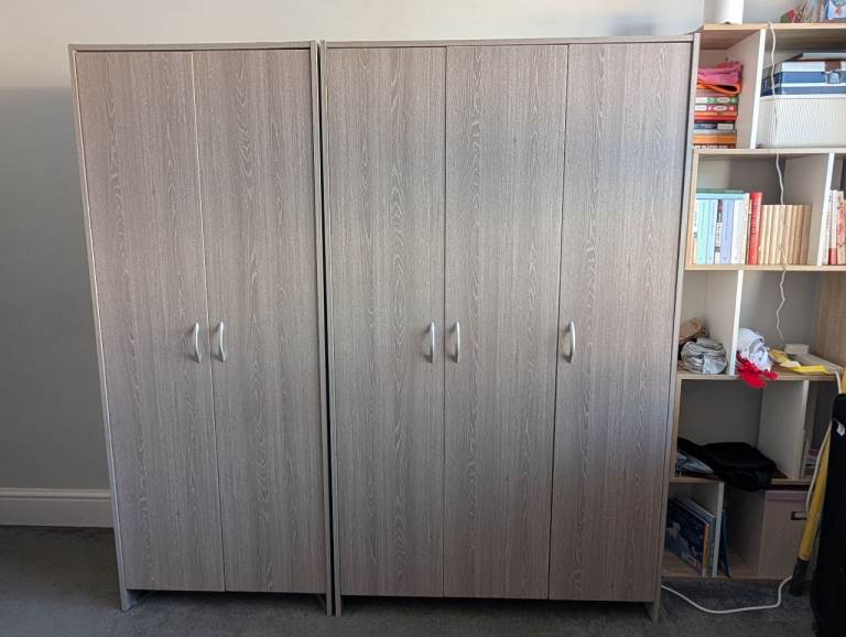 Grey Oak Effect Bedroom 3-Door Wardrobe