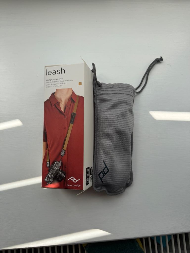 Peak Design Leash Camera Strap - Coyote (Complete Boxed Kit / Like New)
