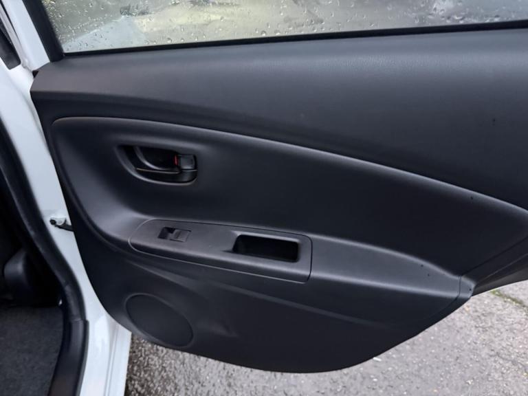 2014 Toyota Yaris 1.0 VVT-i Multidrive S 5dr ULEZ Hatchback Petrol Automatic