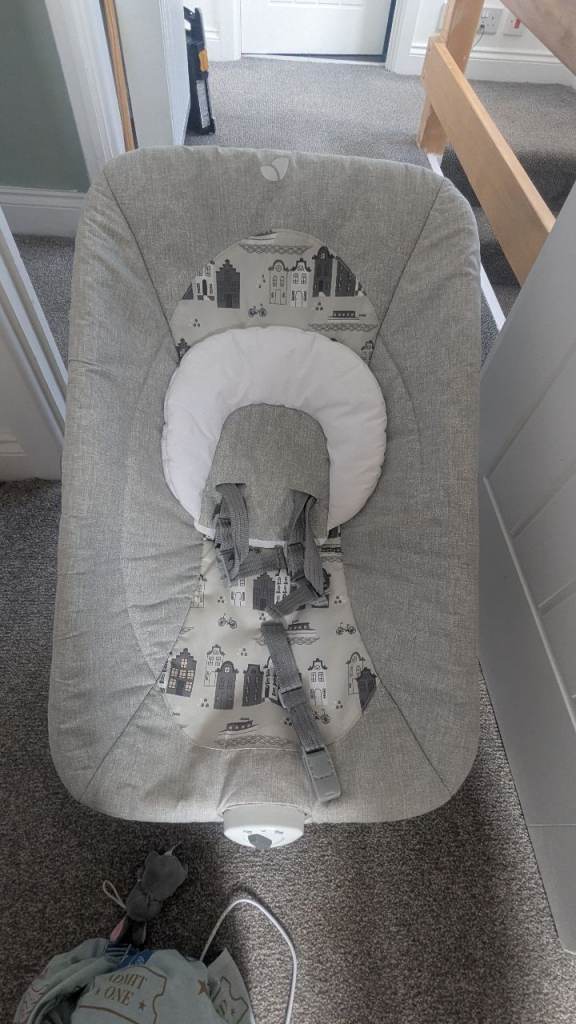 Joie Baby Bouncer – Grey