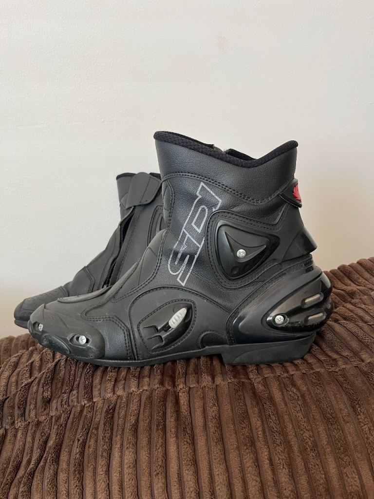 Sidi motorcycle boots 9 Uk 