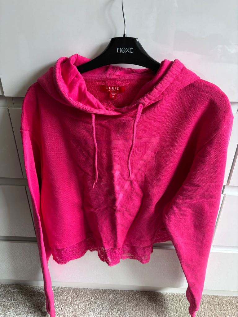 Guess sweatshirt