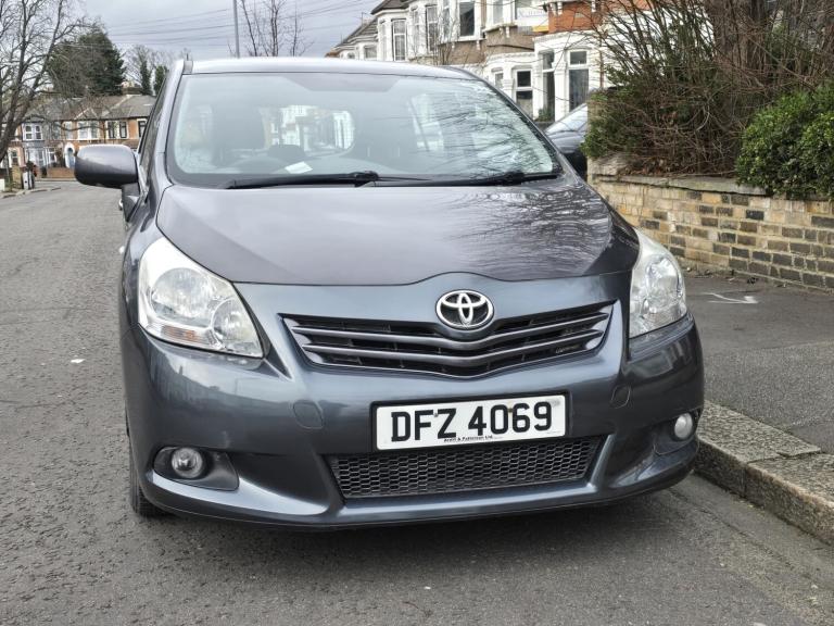 2010 Toyota Verso 1.8 V-matic TR 5dr M-Drive S 7 Seats Auto MPV Petrol Automatic