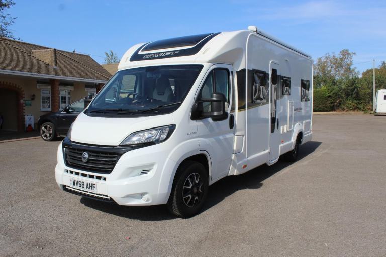 Swift Escape COASTLINE 674  DIESEL MANUAL 2018