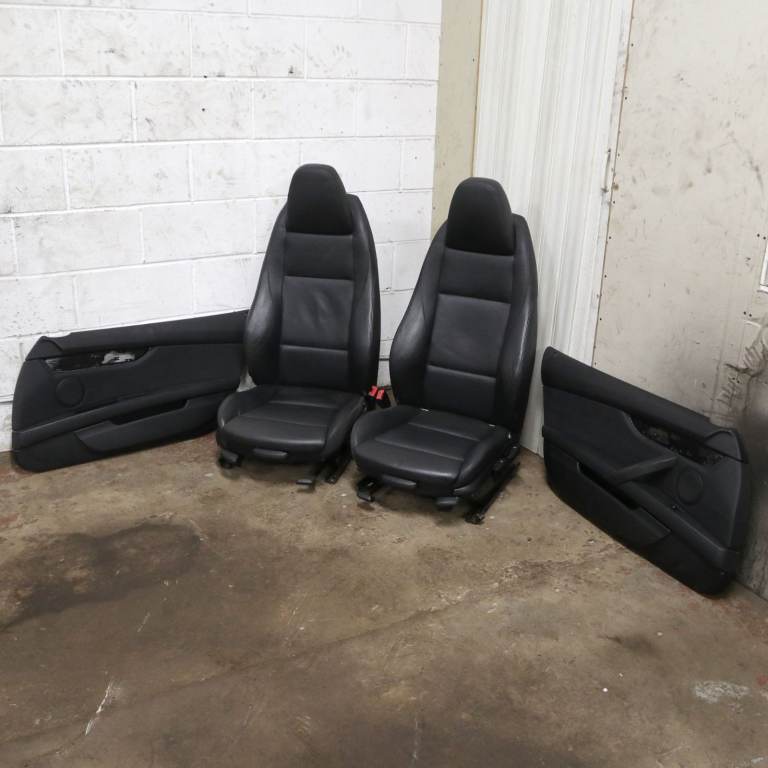 BMW Z4 E89 HEATED BLACK LEATHER SEATS & DOOR CARDS