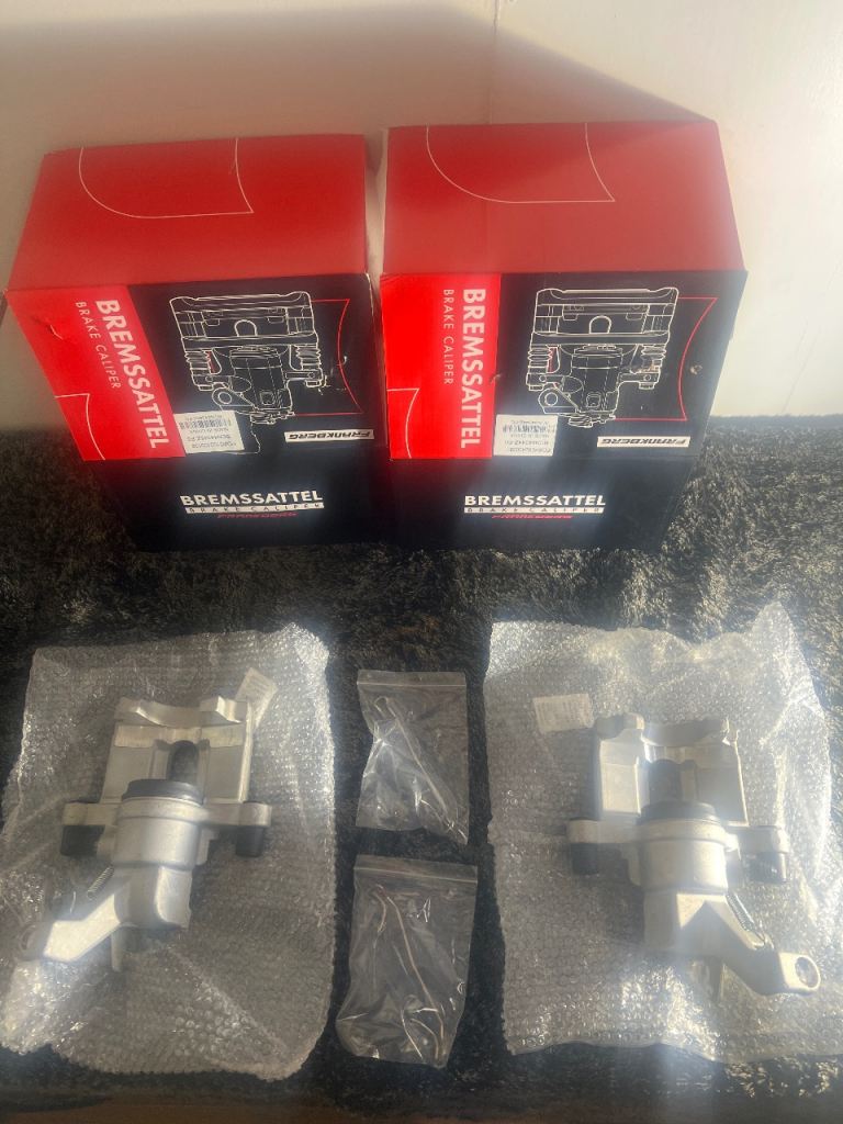 Brand new Bremssattel rear break caliper pair 