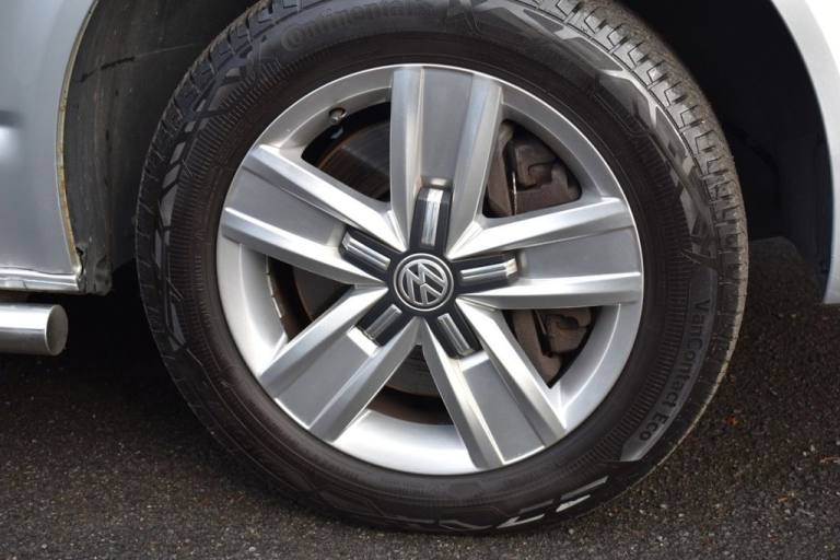 2018 18 VOLKSWAGEN TRANSPORTER 2.0 TDI T32 BLUEMOTION TECH HIGHLINE KOMBI DOUBLE