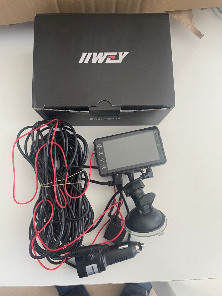 IIWEY DC01 Dash Cam and reversing camera