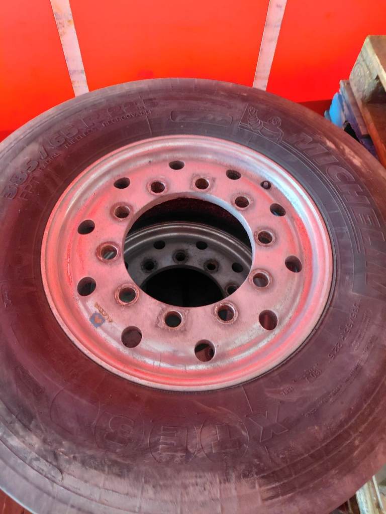 Alcola Blue Label Super Single Wheels & Tyress