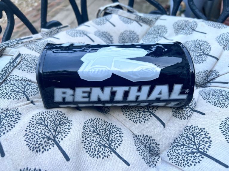 🏍️ Renthal Black fat bar pad 