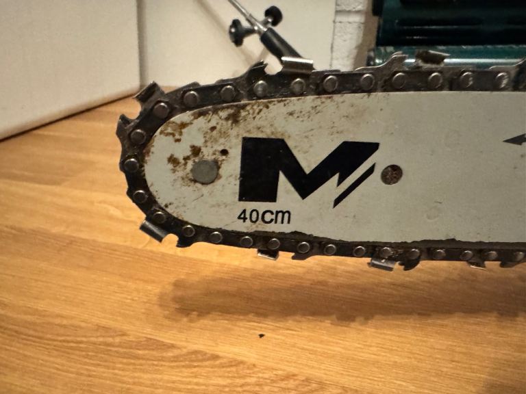 Macallister 40cm petrol chainsaw 