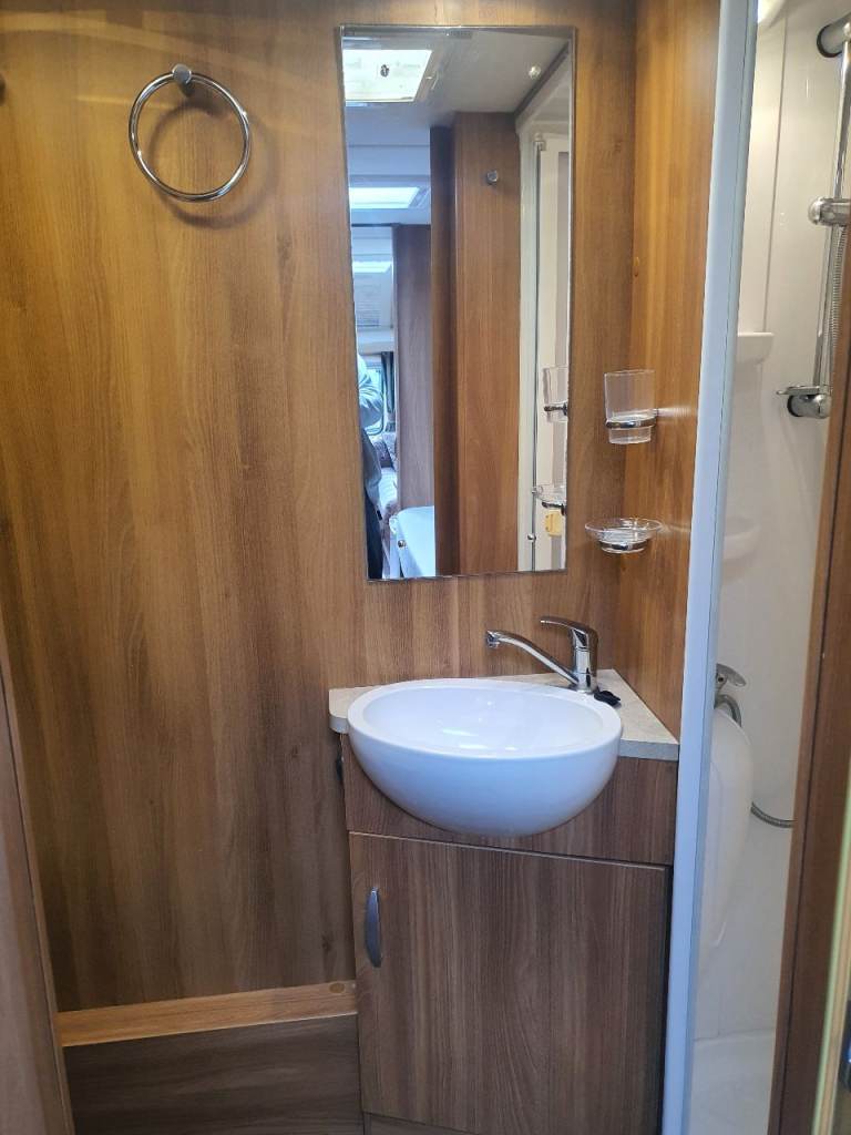 Swift challenger 565