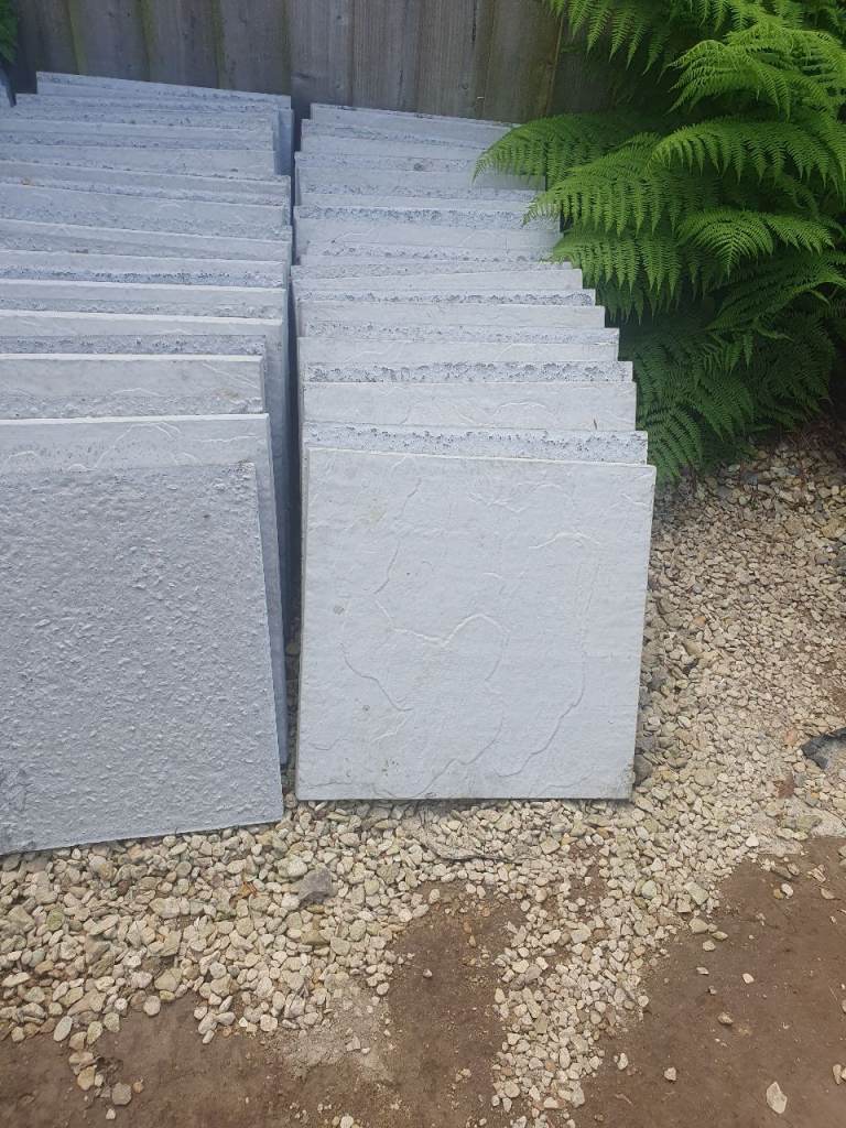 157 new Grey patio slabs