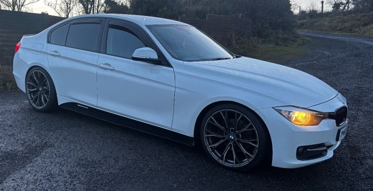 BMW, 3 SERIES, Saloon, 2013, Manual, 1995 (cc), 4 doors