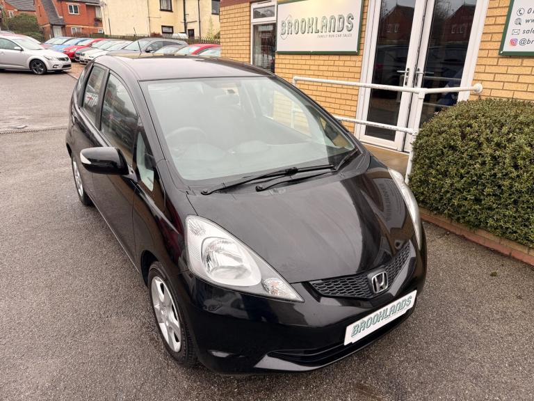 2011 Honda Jazz 1.4 ES i-VTEC Black 5 Door Low Insurance Group 51+mpg Isofix