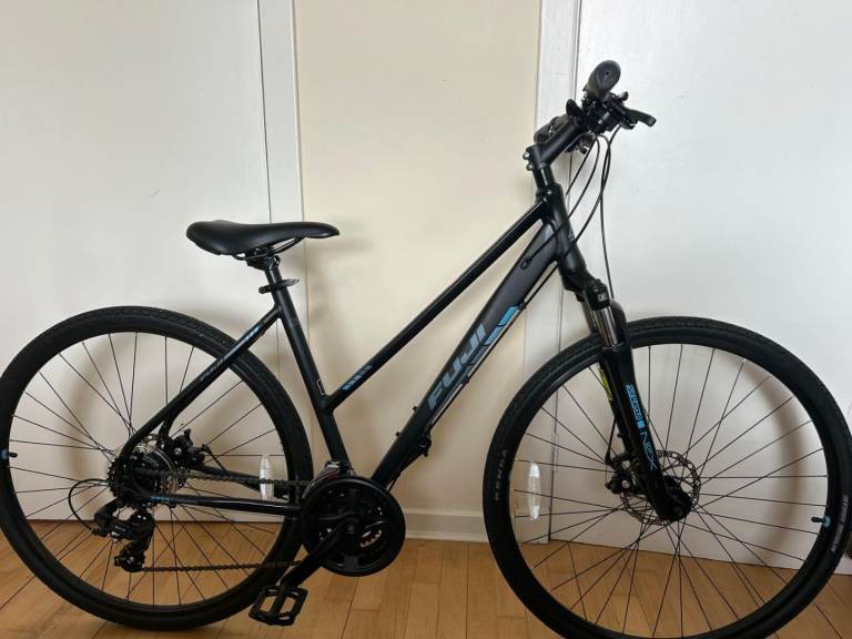Fuji Traverse Women's Hybrid - Almost new