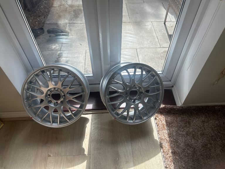 Brand new boxed 15 inch alloy wheels