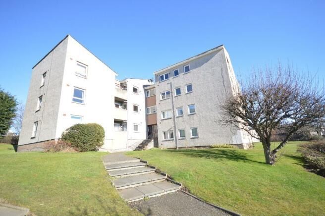 A 3-bedroom flat in Edinburgh
