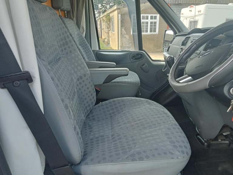 WARNING STOLEN VEHICLE STOLEN 