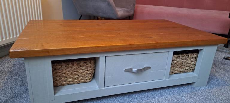 Solid Wood Coffee Table with Storage (Next) – Excellent Condition