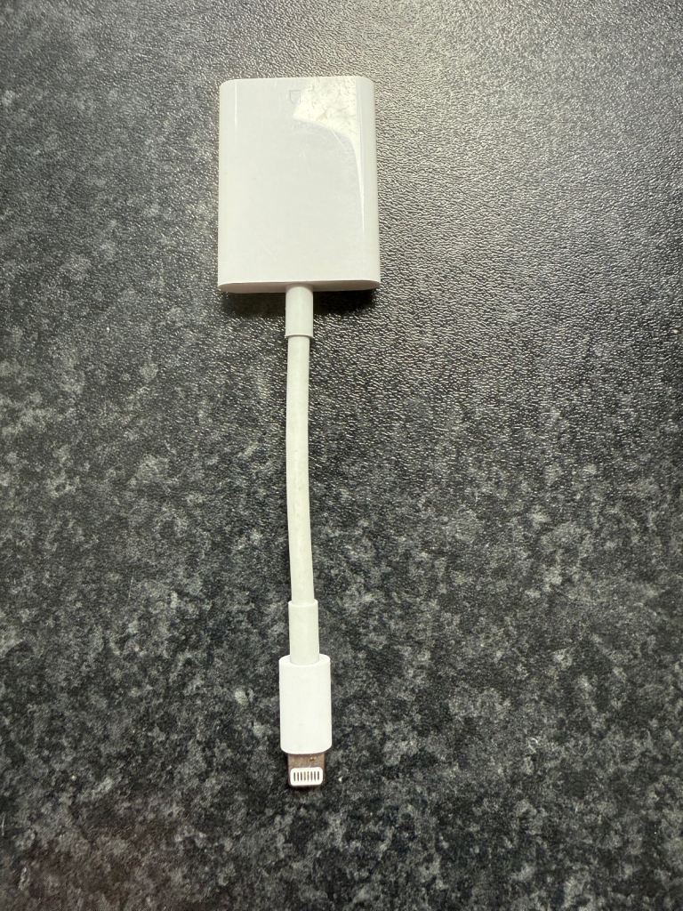 Apple sd card reader