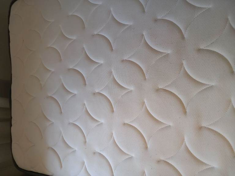 Free single bed with mattress