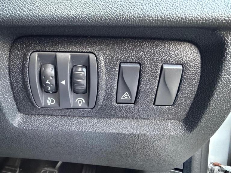 2011 Renault Megane 1.6 16V Dynamique TomTom Euro 5 3dr COUPE Petrol Manual