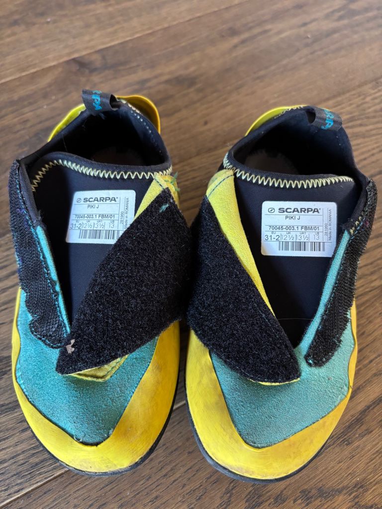 SCARPA PIKI J climbing shoes size UK 12.5 - 13.5 (EU 31 - 32)