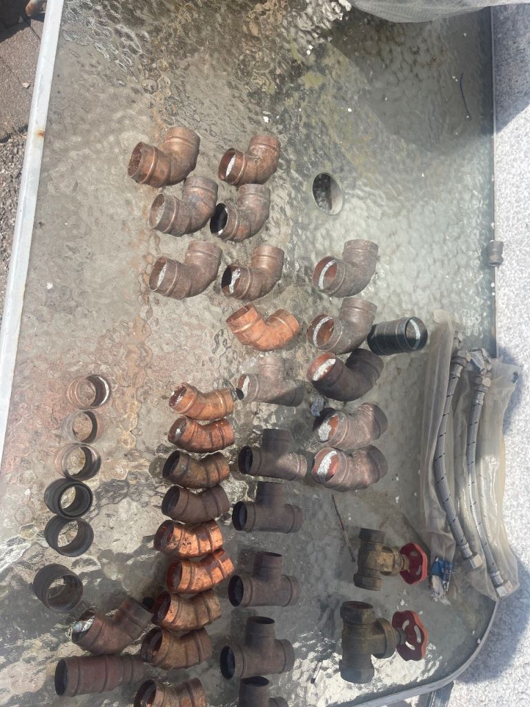 Copper solder fittings (28mm and 42mm)  