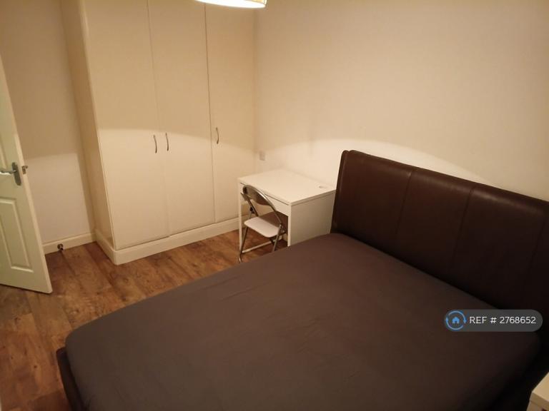 1 bedroom in Vicarage Road, London, E15 (#2768652)