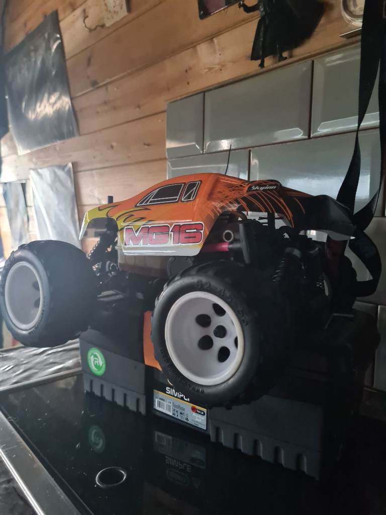 cen mg16 rc nitro truck