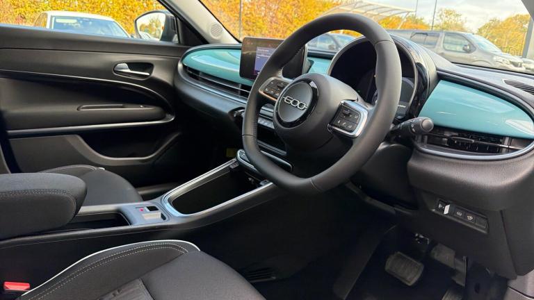 2025 Fiat 600 1.2 MHEV SUV 5dr Petrol Hybrid e-DCT Euro 6 (s/s) (100 ps) SUV Hybrid Automatic