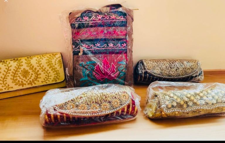 Evening bags 