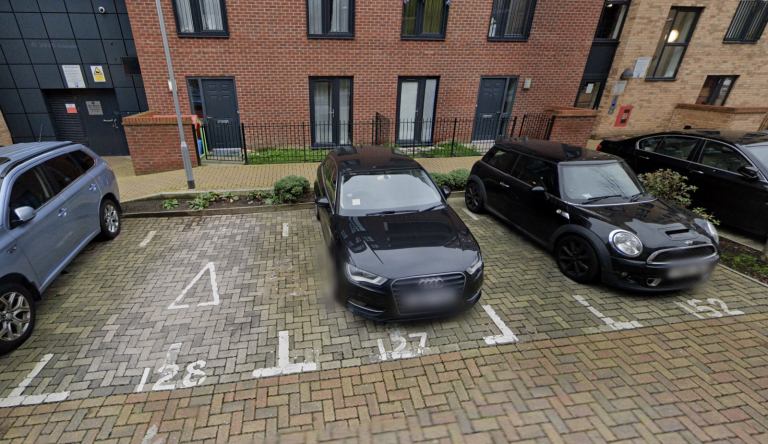 Parking space for rent in Romford, Maxwell Road, RM7 0FP