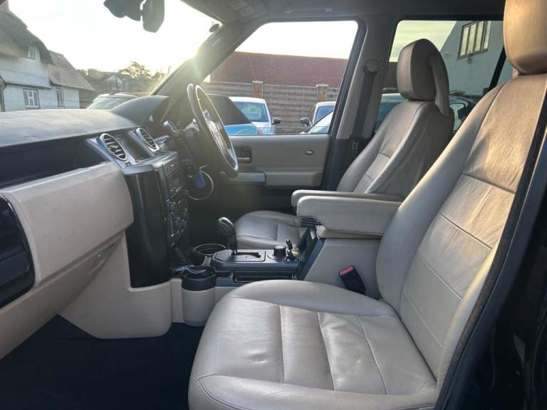  Land Rover Discovery 3 2.7 TD V6 HSE Station Wagon 5dr Diesel