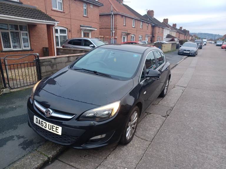 Vauxhall, ASTRA, Hatchback, 2013, Manual, 1956 (cc), 5 doors