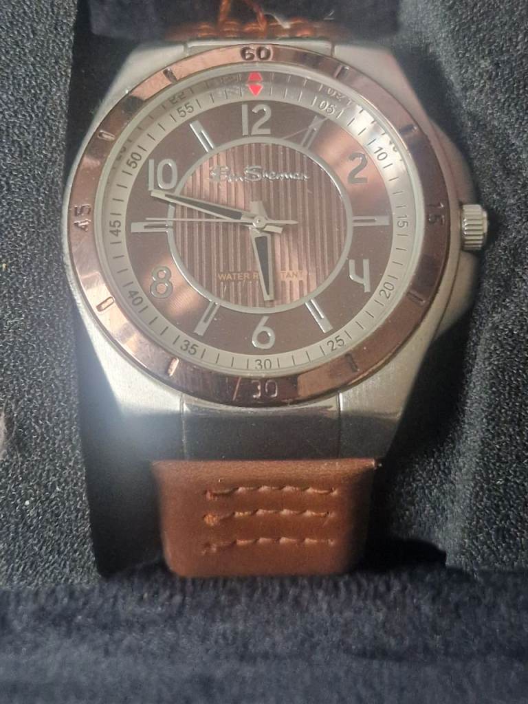 ​Ben Sherman R928 Men’s Heritage Quartz Watch – Brown Copper Dial & Leather Strap