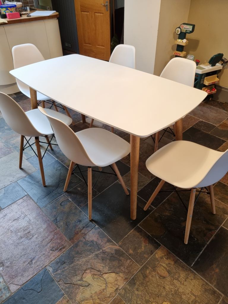White Dining Table with 6 Chairs – Good Condition