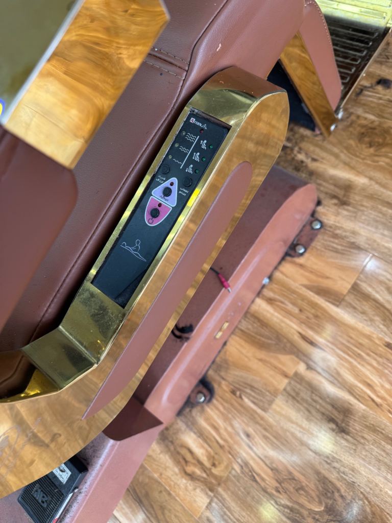 Automatic Barber/Hairdressing Chair 