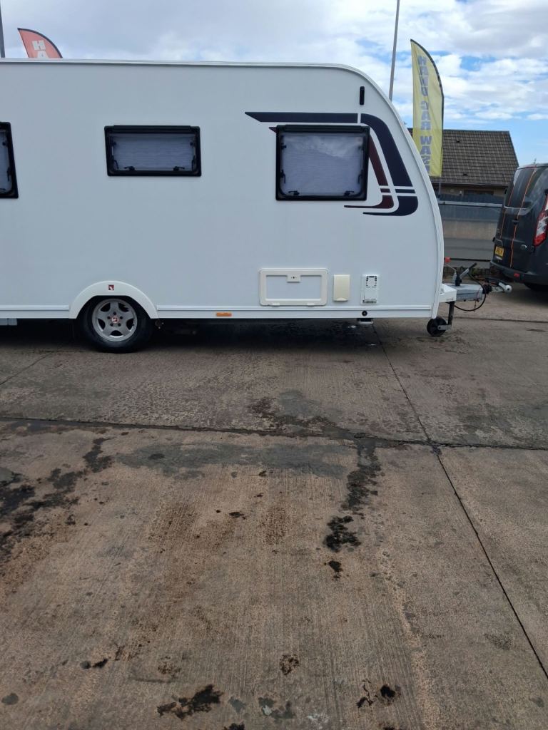 Caravan hardly used 