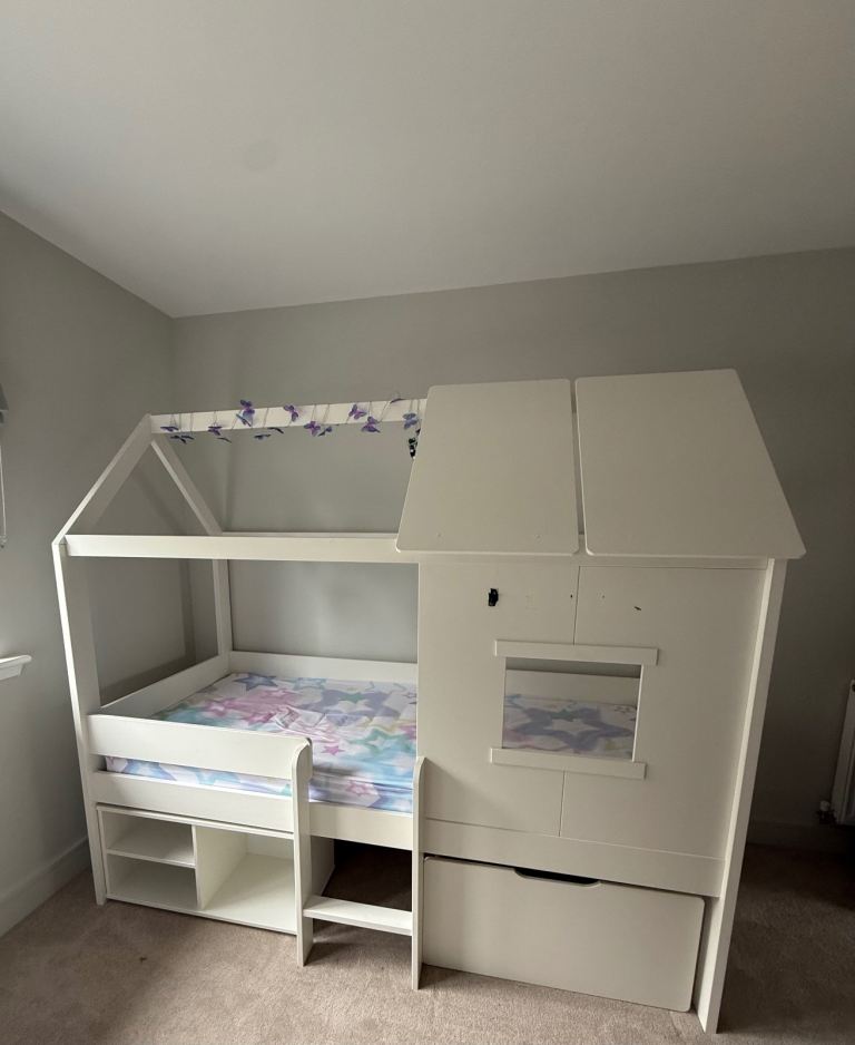 Kids House Bed with Storage and Ladder – Great condition