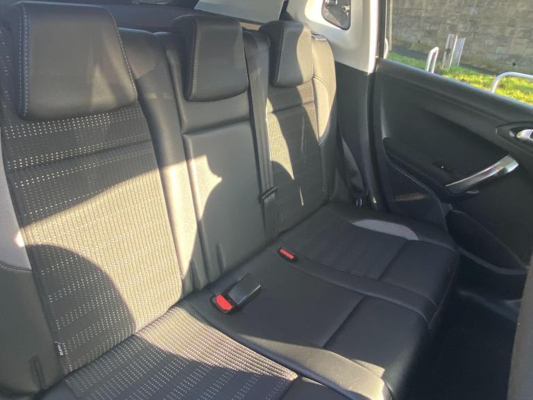 2018 Peugeot 2008 1.2 PureTech Allure Premium 5dr [Start Stop] HATCHBACK PETROL Manual