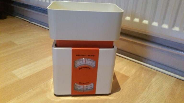 Vintage French Kitchenalia 1970's. TERRAILLON 4000 Kitchen Scales. Ex Cond . 