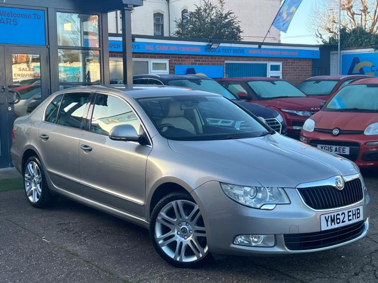 2012 Skoda Superb 1.8 TSI Elegance Hatchback 5dr Petrol DSG Euro 5 (160 ps) HATCHBACK Petrol Auto...